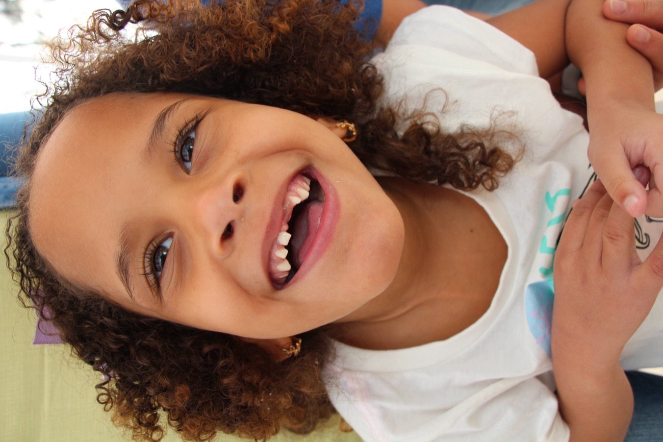 Menina sorrindo